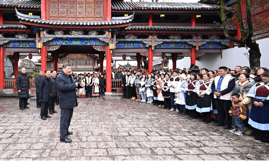 习近平 在云南丽江市考察调研。 新华社